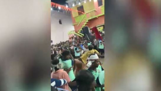 ସୁନ୍ଦରାପଲ୍ଲୀ ଗାଁରେ ଅଭାବନୀୟ ଘଟଣା ଘଟିଛି