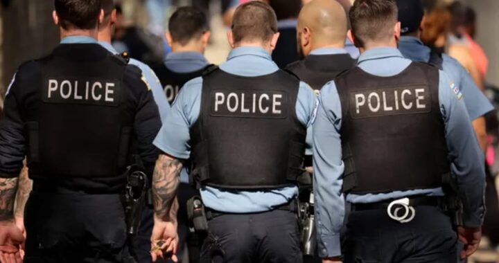 ଆମେରିକାର ଲୁଇସିଆନାର ଶୁକ୍ରବାର ଦିନ ବାଟନ୍ ରୁଜ୍‌ରେ ଏକ ମଲ୍‌ର ଫୁଡ୍‌ କୋର୍ଟରେ ହଠାତ୍ ଗୁଳିକାଣ୍ଡ ଘଟି ଆତଙ୍କ ସୃଷ୍ଟି