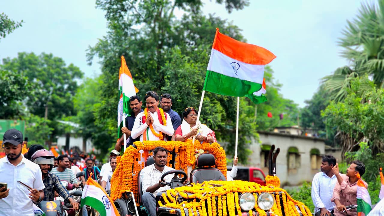 ସୁକିନ୍ଦା ନିର୍ବାଚନ ମଣ୍ଡଳୀରେ ‘ହର ଘର ତ୍ରିରଙ୍ଗା’ ଶୋଭାଯାତ୍ରା: ଯୋଗଦେଲେ ମାନ୍ୟବର ମନ୍ତ୍ରୀ ଶ୍ରୀଯୁକ୍ତ ପ୍ରଦୀପ ବଳସାମନ୍ତ