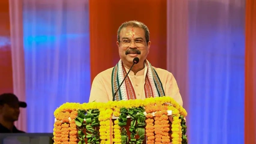 ୫୫ ନମ୍ବର ଜାତୀୟ ରାଜପଥର ଶୋଚନୀୟ ଅବସ୍ଥା ନେଇ ଚିନ୍ତାପ୍ରକଟ କରିଛନ୍ତି ସମ୍ବଲପୁର ସାଂସଦ ଧର୍ମେନ୍ଦ୍ର ପ୍ରଧାନ