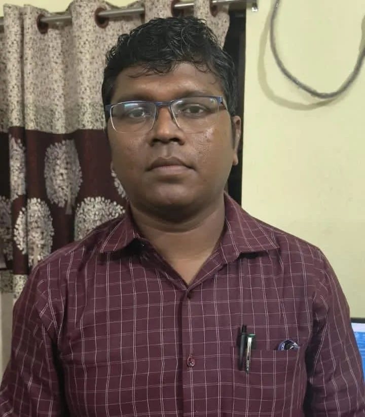 ୬ ହଜାର ଟଙ୍କା ଲାଞ୍ଚ ନେଉଥିବା ବେଳେ ରାଜ୍ୟ ଦୁର୍ନୀତି ନିବାରଣ ବିଭାଗ (ଭିଜିଲାନ୍‌ସ) ଟିମ୍‌ ହାତରେ