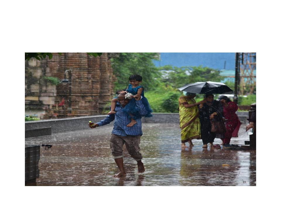 ଆସନ୍ତା ୨୪ ଘଣ୍ଟା ମଧ୍ୟରେ ସମ୍ପୃକ୍ତ ଘୂର୍ଣ୍ଣିବଳୟ ପ୍ରଭାବରେ ଦକ୍ଷିଣ ଆଣ୍ଡାମାନ ସାଗରରେ ଏକ ଲଘୁଚାପ କ୍ଷେତ୍ର ସୃଷ୍ଟି ହେବାର ସମ୍ଭାବନା